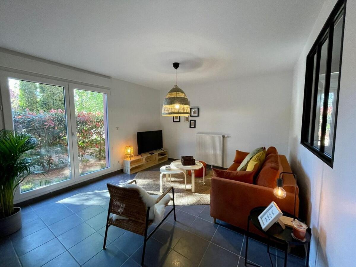 Le Loft De Genas - La Cabane Eksteriør billede